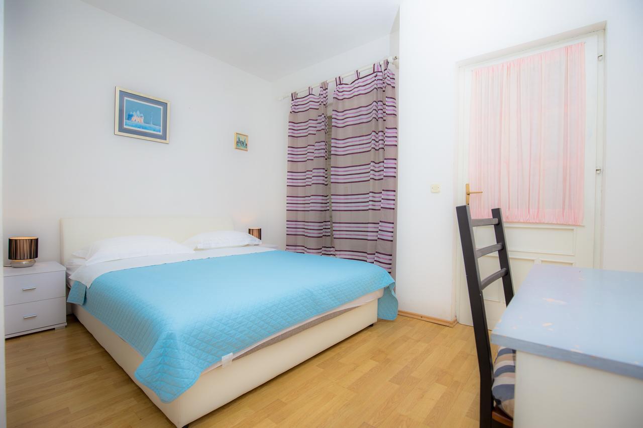 Ferienwohnung Family Nizic Primošten Zimmer foto